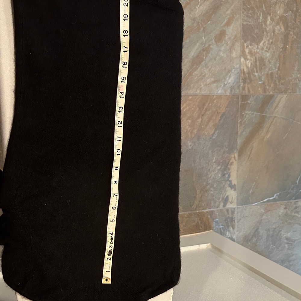 Ann Taylor Elegant Black Turtleneck Sweater - Picture 8 of 9